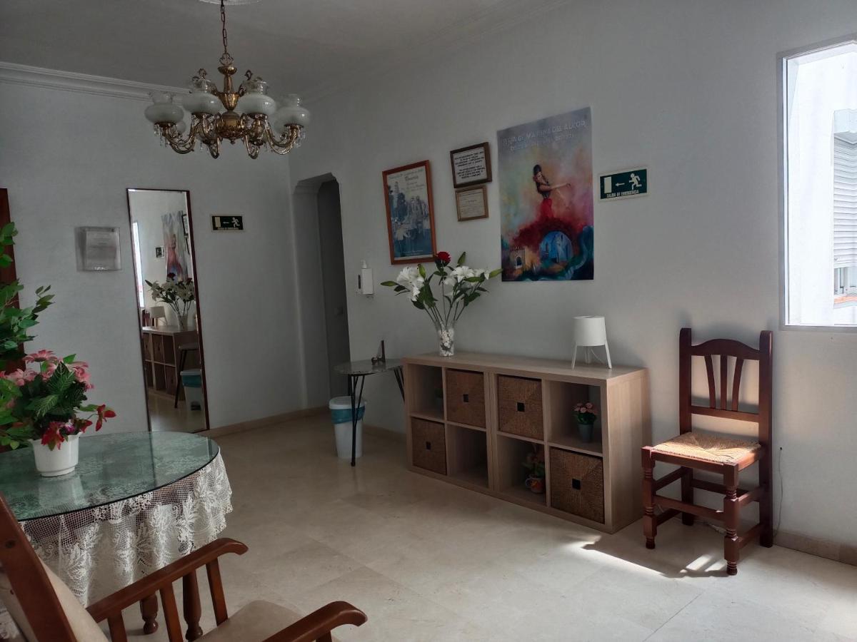 Pension Larra Mairena De Alcor Exterior foto