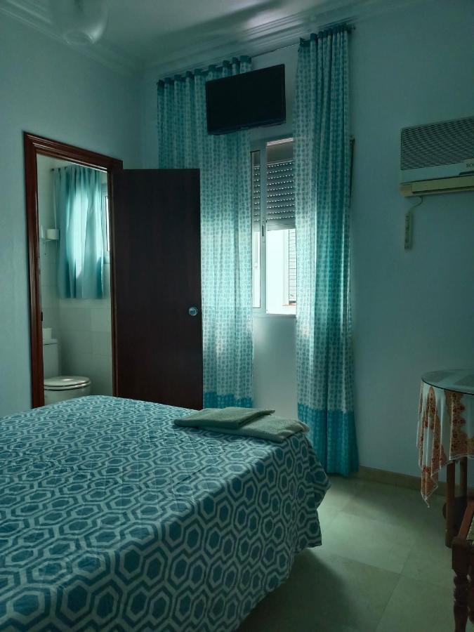 Pension Larra Mairena De Alcor Exterior foto